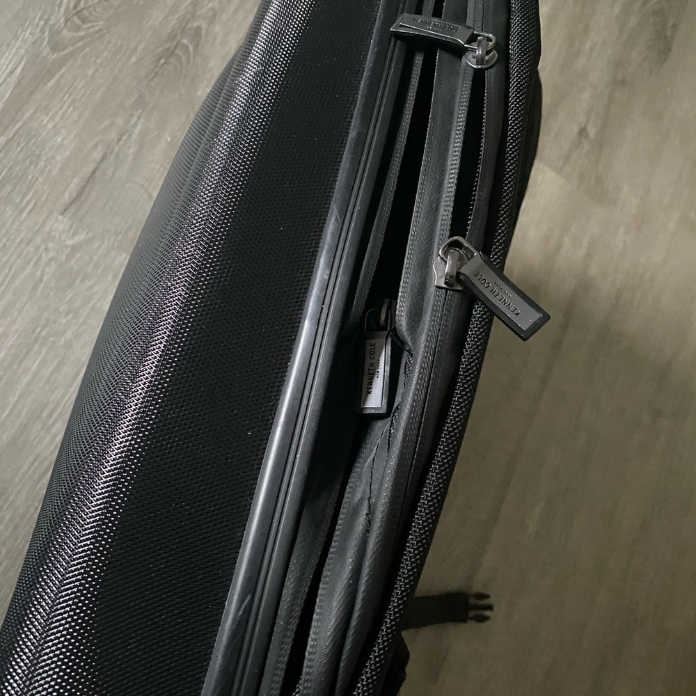 Kenneth Cole Polycarbonate Shell Backpack - Picture 5 of 7